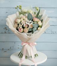 Букет цветов из:  Розы и Лизиантусы в Истре Истринский район