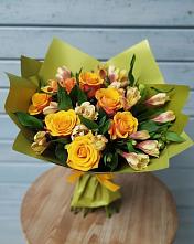 Букет цветов из:  Альстромерии и Розы в Истре Истринский район