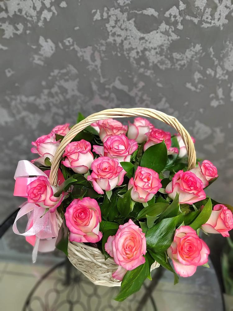 Цветочная композиция из Розы в корзине в Истре Истринский район