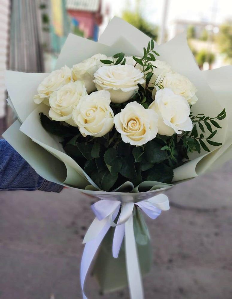 Букет Белые розы Проуд в Истре Истринский район