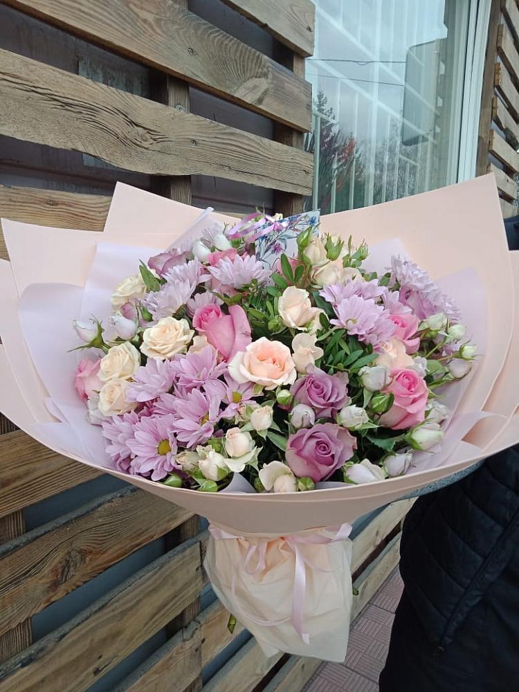 Букет цветов из: Розы и Хризантемы в Истре Истринский район