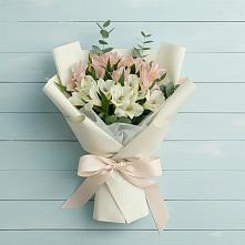 Букет цветов из:  Альстромерии в Истре Истринский район