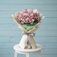 Букет цветов из:  Орхидеи и Розы в Истре Истринский район