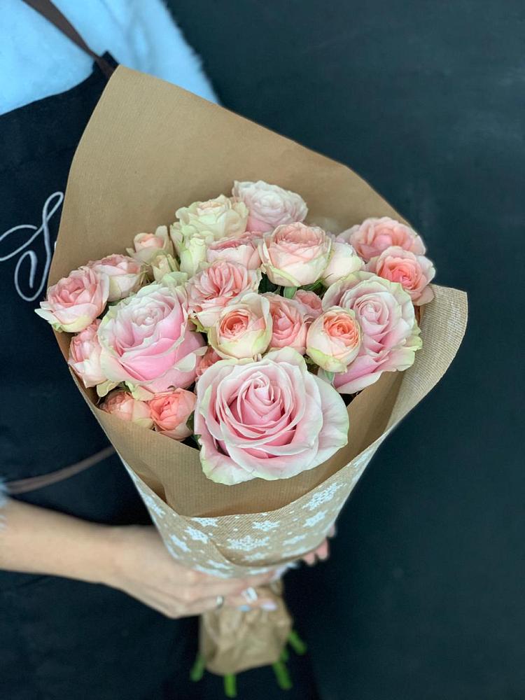 Букет цветов из: Хризантемы и Розы в Истре Истринский район