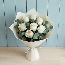 Букет Белые розы в Эвкалипте в Истре Истринский район
