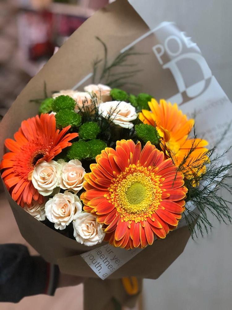 Букет цветов из: Герберы, Хризантемы и Розы в Истре Истринский район