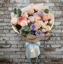 Букет цветов из:  Розы, Лизиантусы и Гвоздики в Истре Истринский район